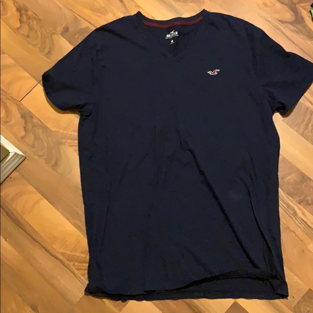 navy blue XL hollister tee